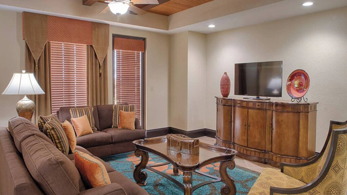 Lake Buena Vista Condo | 4 Bedroom Presidential Condo, Sleeps 12, on Disney Property, Bonnet Creek Resort