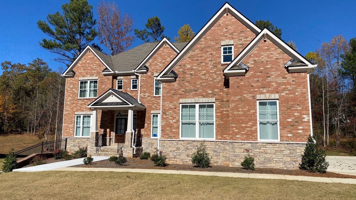 Douglasville House | 4-bedroom shared common area w/Fire place, porch, 3400 sq ft; 1 acre smart key