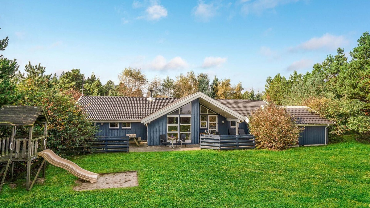Jegum House | 4 bedroom stunning home in Oksbøl
