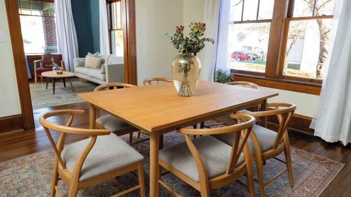 Roanoke Condo | 4 Bedroom Suite | Greenway | Food | Cocktails