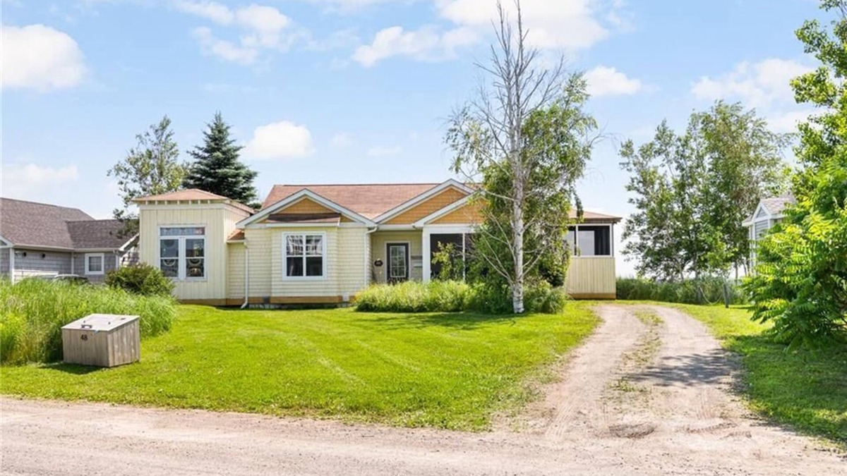 Cocagne House | 4-bedroom townhome in delightful Cocagne