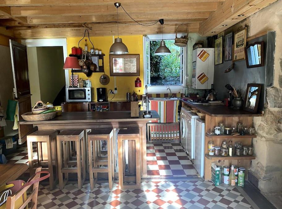 Salies-de-Bearn House | 4 Bedroom Village house with garden