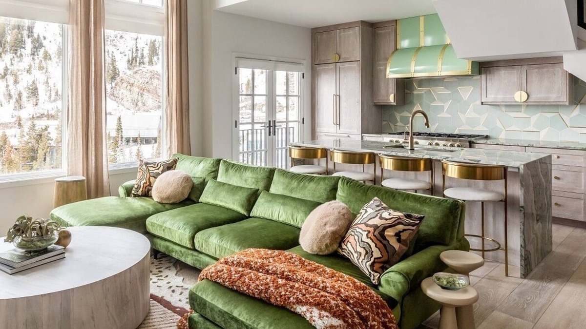 Salt Lake Mountain Resorts House | 4 Bedroom WOW w/heated floors, Ski out access to Snowbird and steam bath.