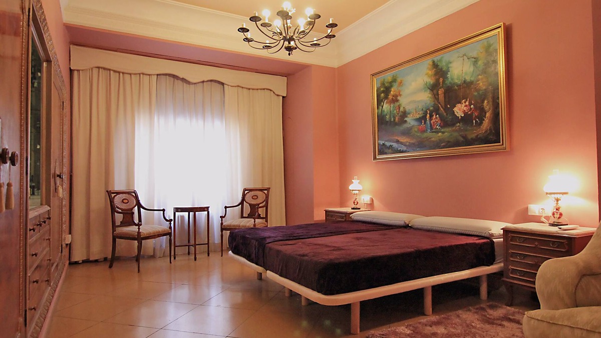 Valencia City Centre Apartment | 4 bedrooms appartmts