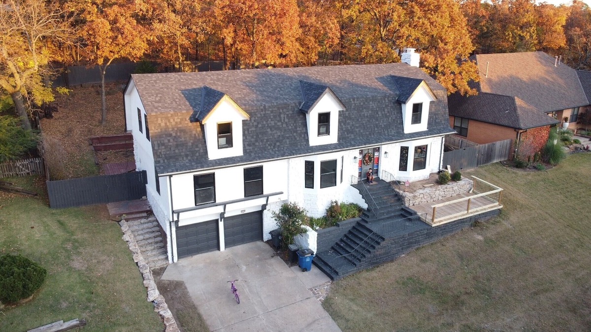 South Tulsa House | 4 Beds 3 Baths with Pool near Southern Hills Country Club