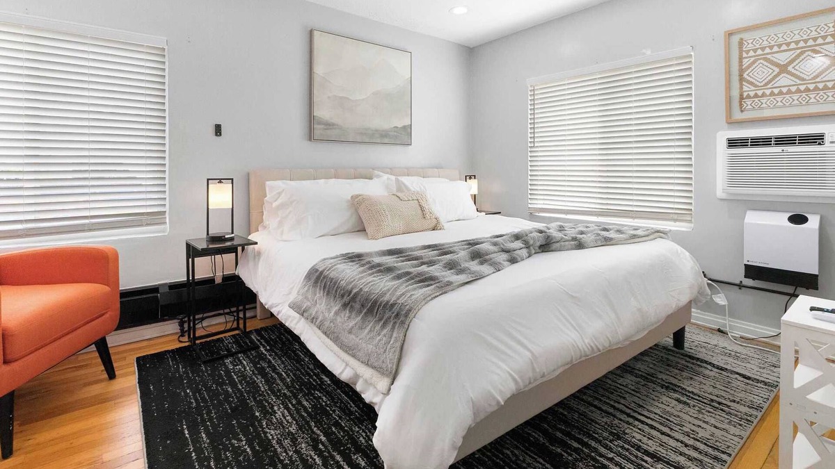 Barths Apartment | 4 BR Apt in Wheat Ridge! Rooftop Deck