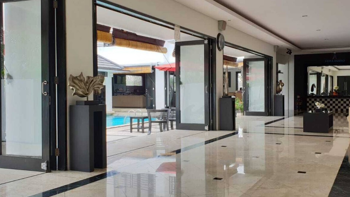 Mumbul Villa | 4 BR, Nusa Dua Bali Private Villa, Kids Friendly, BBQ, Gym, Big Pool & Billiard