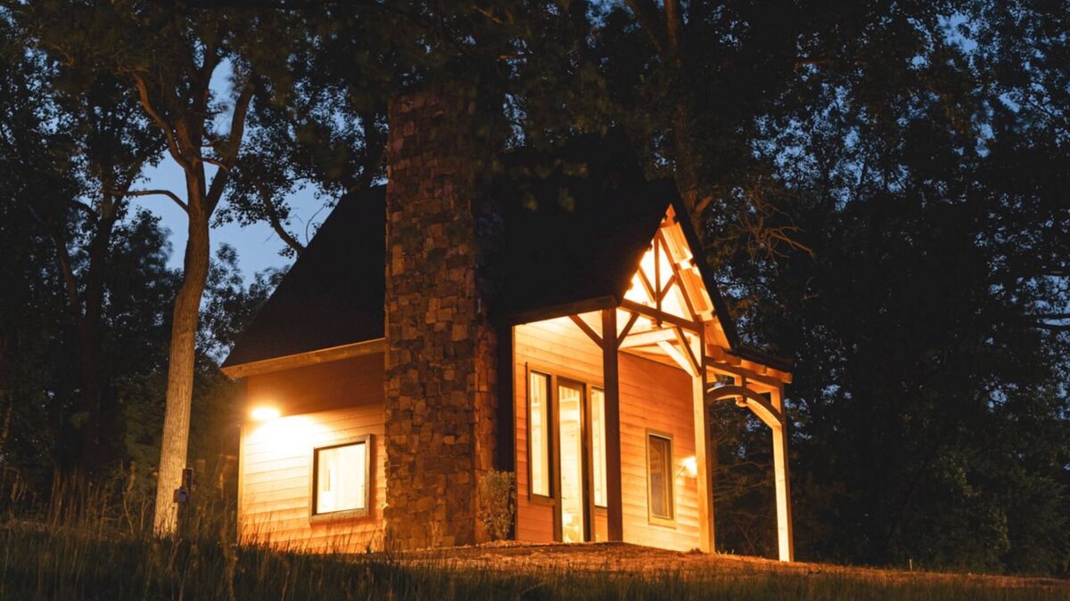 Laura House | #4 Butterfly Lodge