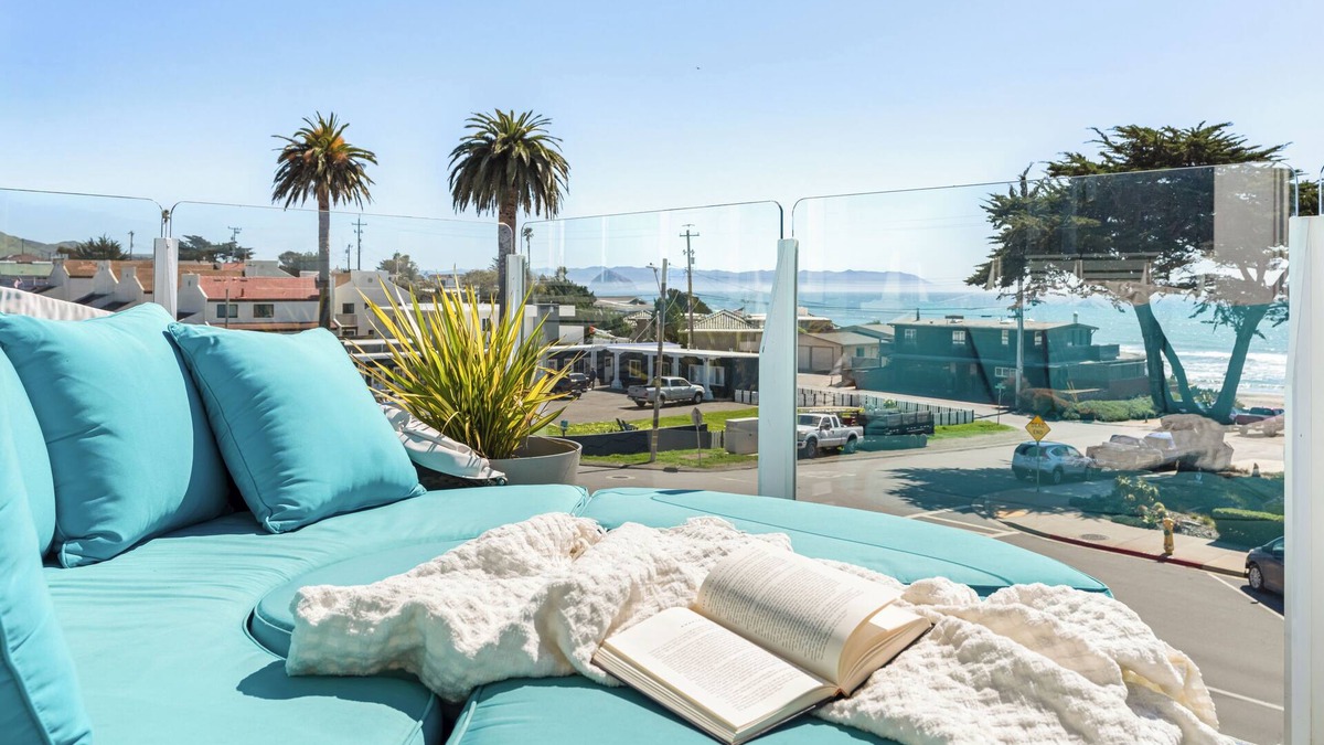 Cayucos House | 4 Cayucos Bungalows | Steps to Beach, Sleeps 16, Pet Friendly