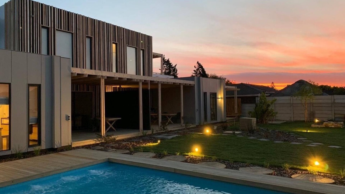 Bloubergstrand House | 4 Friends Mountain View Apartment