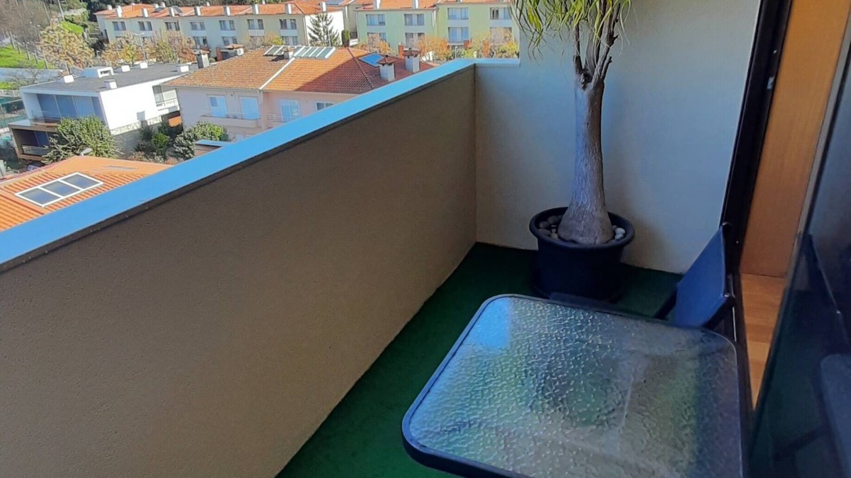 Portela Apartment | 4 Large Rooms and big Beds With a View to Nature Braga