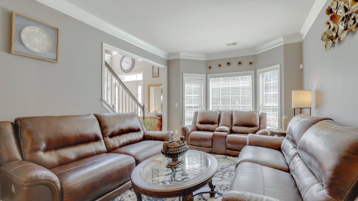 Roswell House | 4 Mi to Chattahoochee River: Family Home w/Yard!