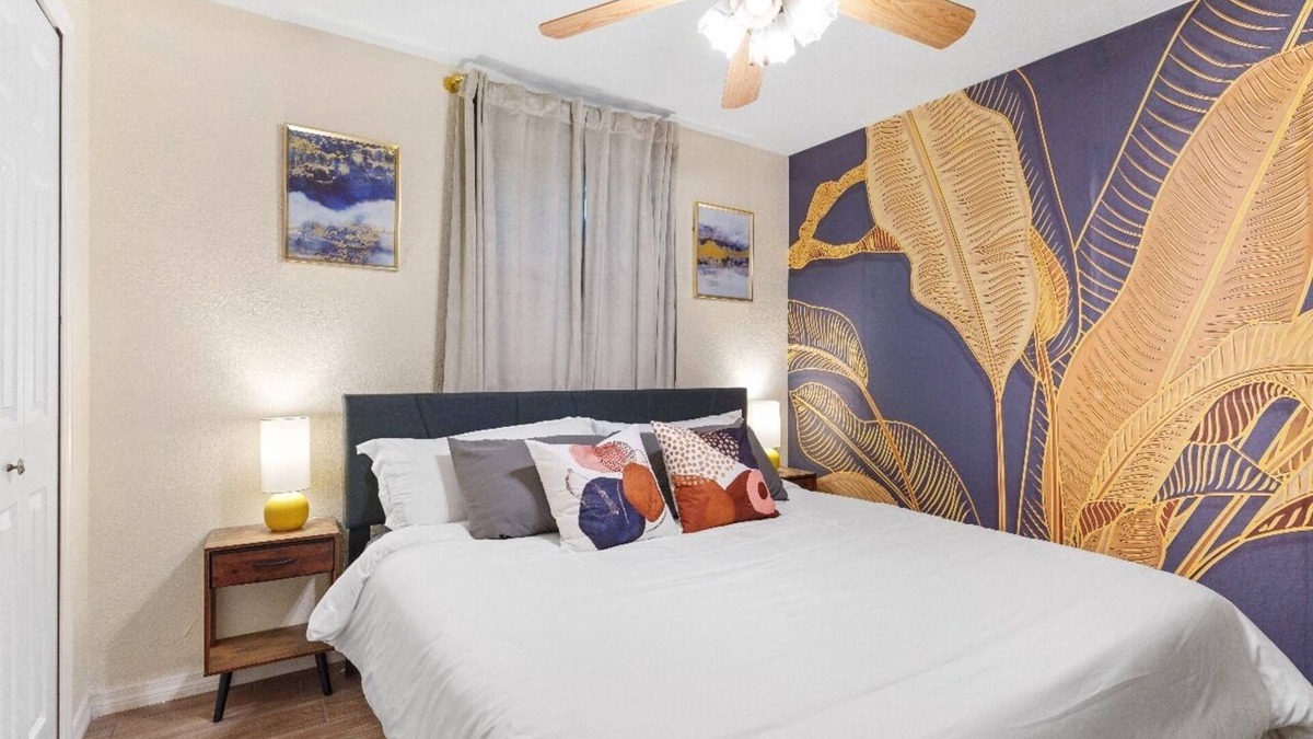 East Tampa Apartment | 4 Miles From Downtown Tampa C