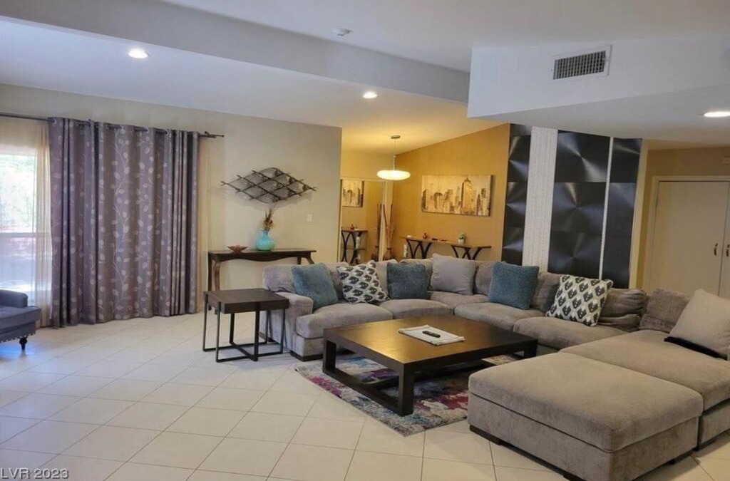 Paradise House | 4 miles to Strip/Big house with pool