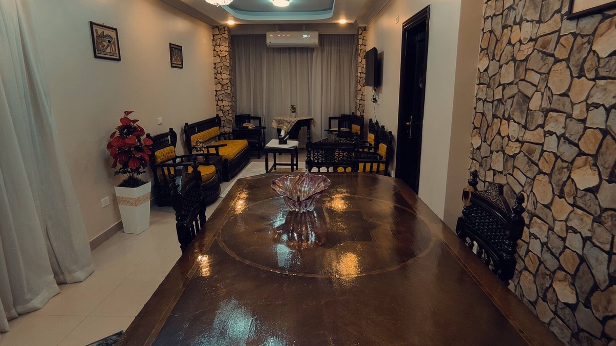 Al Haram Apartment | 4 minutes from Pyramids, 8 from GEM, 25 from the Egyptian museum&35 from Airport