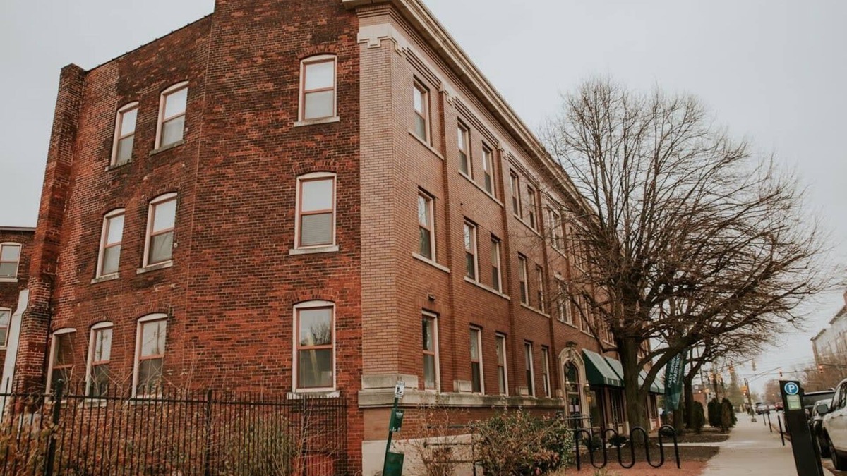 Chatham-Arch Apartment | 4 New Combined Apartments Near Lucas Oil Stadiom