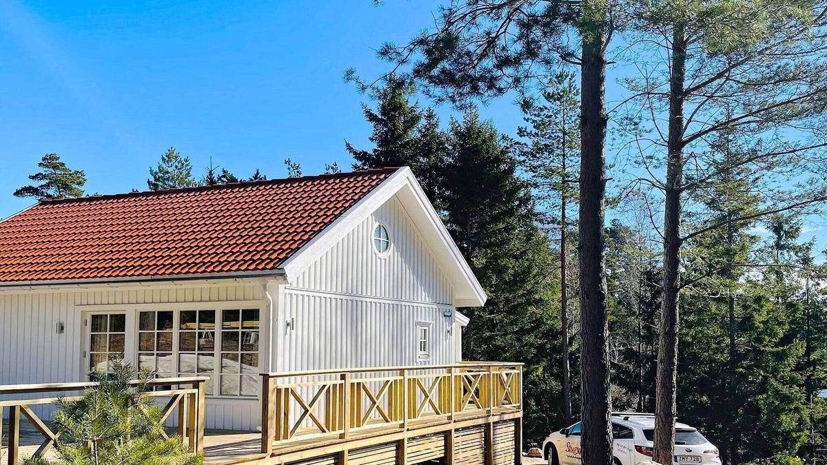 Uddevalla Municipality House | 4 person holiday home in UDDEVALLA-By Traum