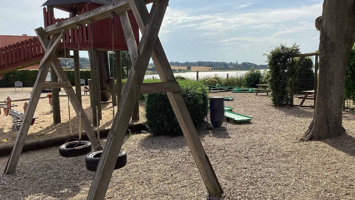 Hejlsminde Strand House | 4 person holiday home in Hejls-By Traum