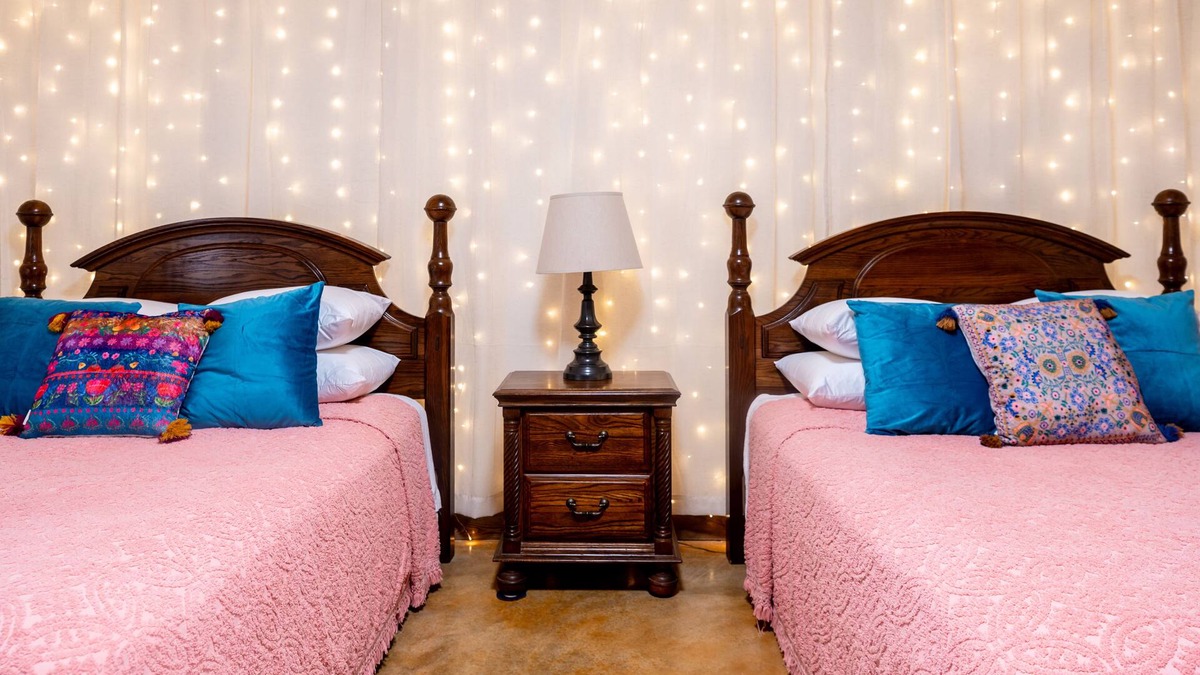 Brenham Apartment | #4: Queen Suite on 73 acres - Horse Oasis -12bd Inn - Creek -10min to Round Top!