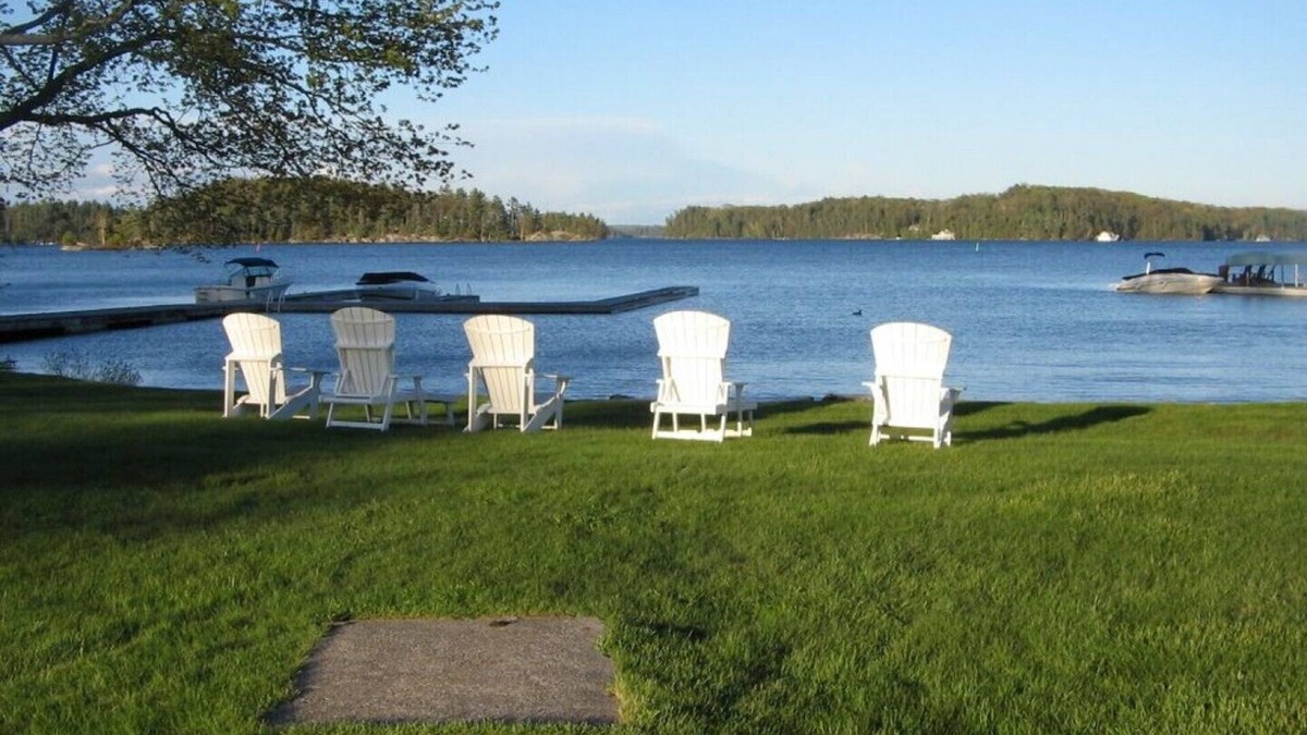 Minett House | 4-Season Muskoka Birch Vacation Cottage Rental On Lake Rosseau, Muskoka Ontario
