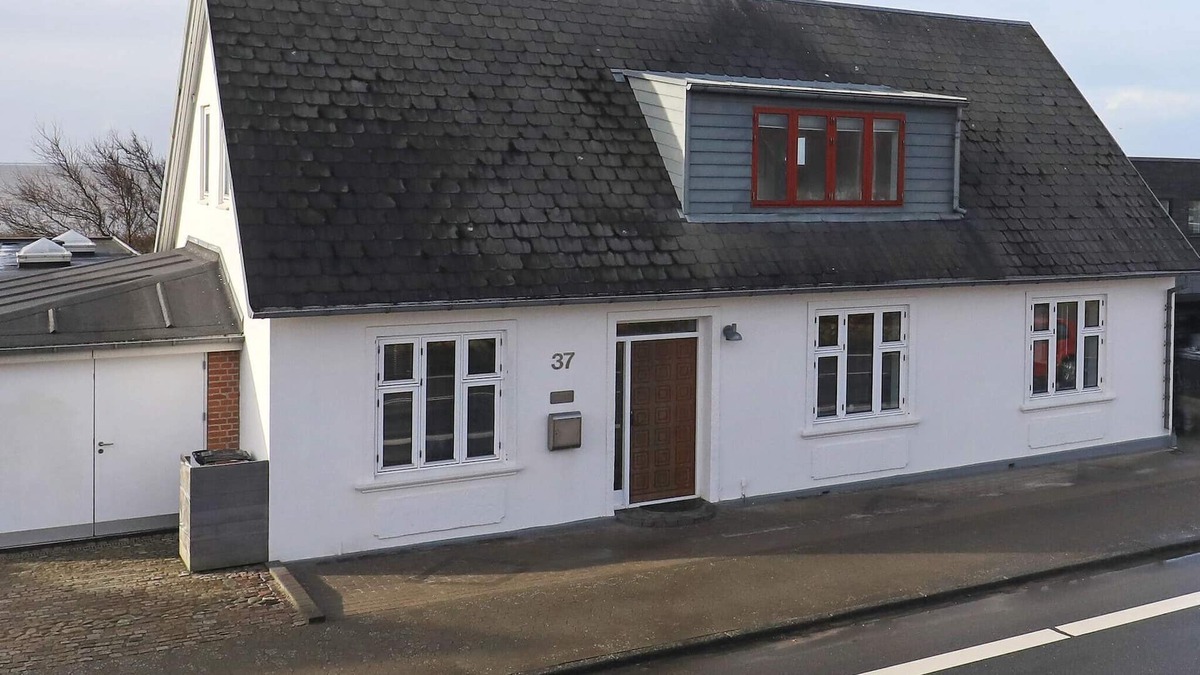 Hjerting House | 4 star holiday home in Esbjerg V
