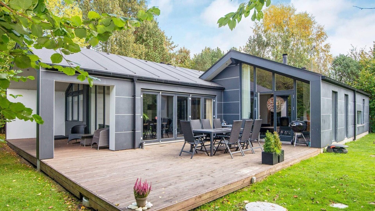 Øksenmølle House | 4 star holiday home in Ebeltoft