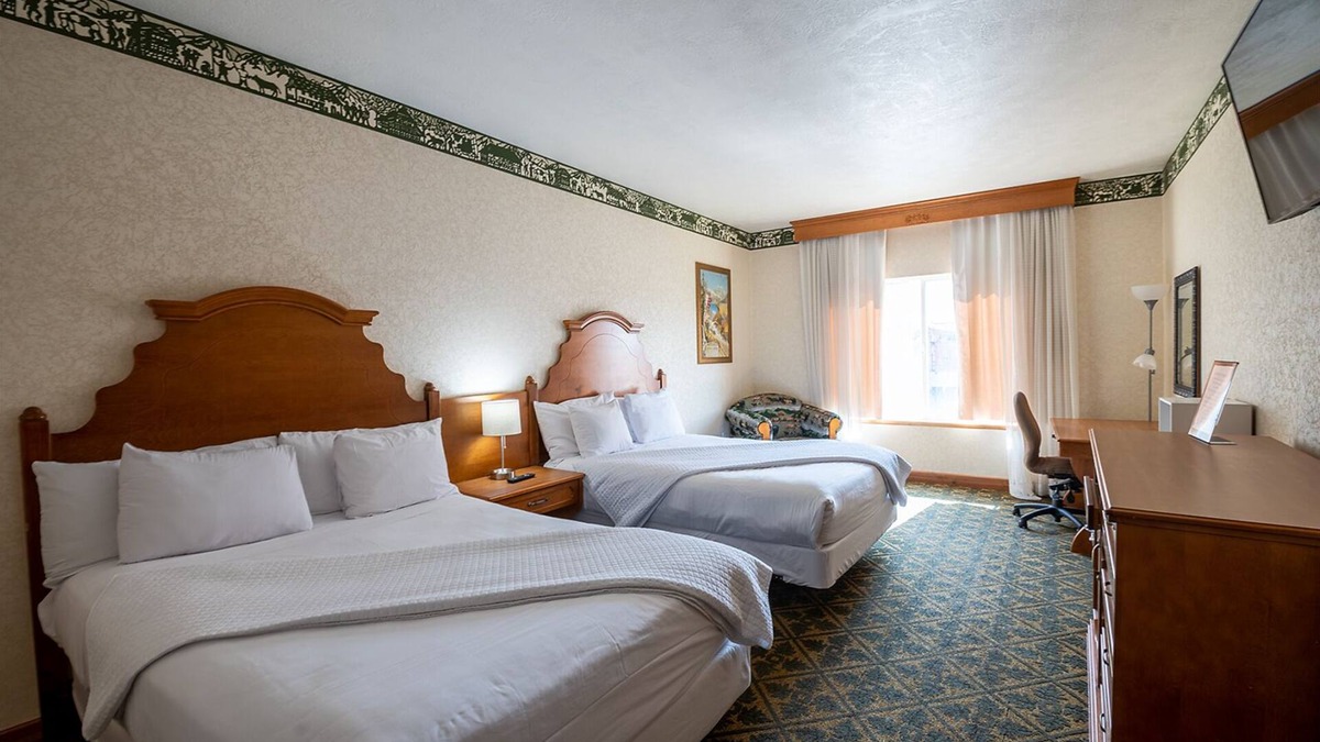 Midway Hotel | 4-Star Zermatt Resort Double Queen Suite Only 15 Mins to Park City and Sundance!