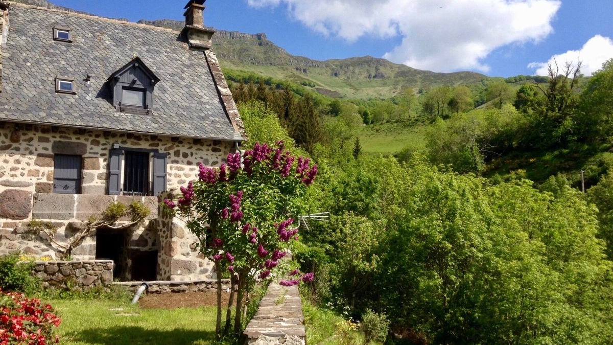 Mandailles-Saint-Julien House | 4* TYPICAL HOUSE IN BARRIADE 4 pers