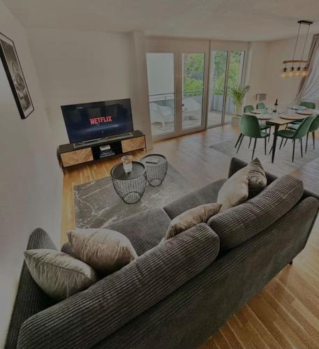 Leinfelden-Echterdingen Apartment | 4-Zimmer-Apartment - Messe - Airport - Tiefgarage - 3-Schlafzimmer - Küche