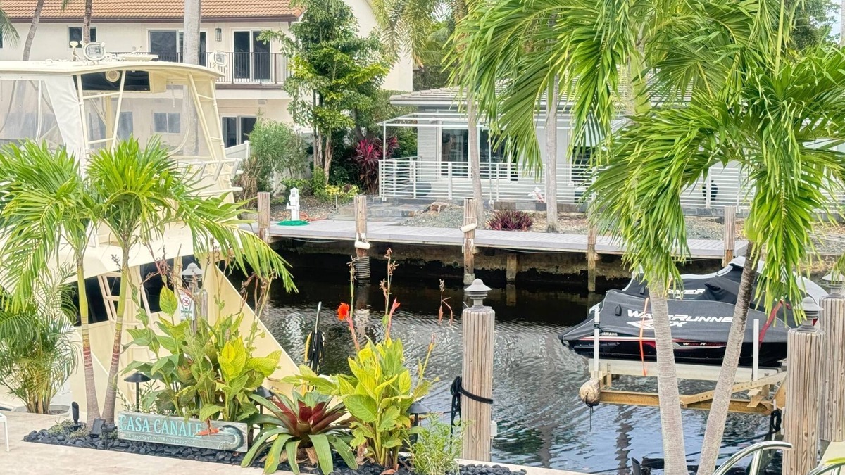 Dania Beach House | 40% DISCOUNT NEW YRS WK-NEWLY BUILT WTR FRNT BCH HM in East Ft Lauderdale Area