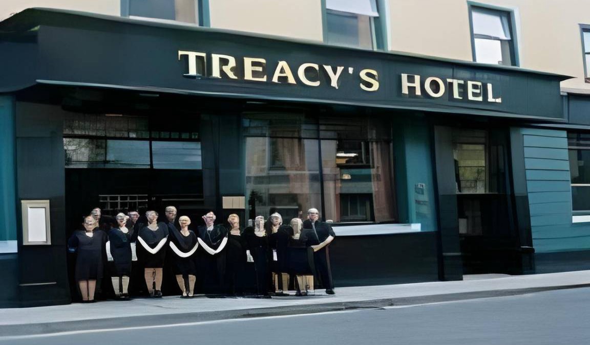 Templeshannon Hotel | 40 m² Hotel ∙ 2 bedrooms ∙ 4 guests