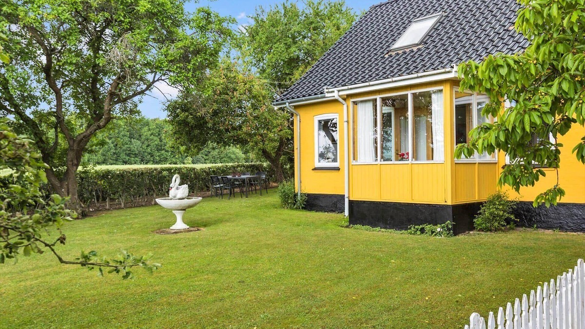 Borre House | 4015 Stege - Søndre Landevej 19