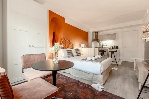 Vivienne Apartment | 41#Opéra #GrandsBoulevards #Studio # Paris 02 #AC