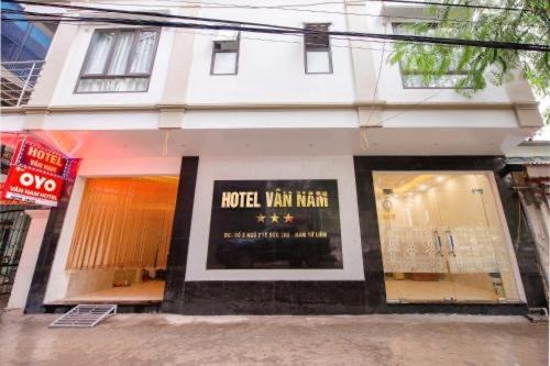 My Đinh Hotel | 411 Van Nam Hotel