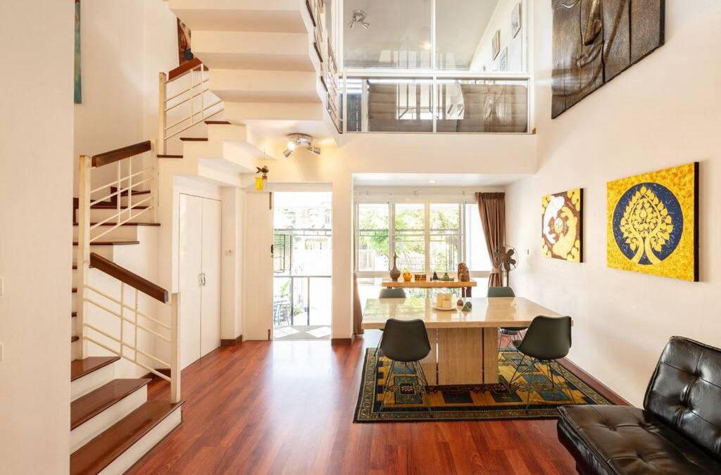 Suan Luang House | 420 House- up to 10 guests in central Bangkok.