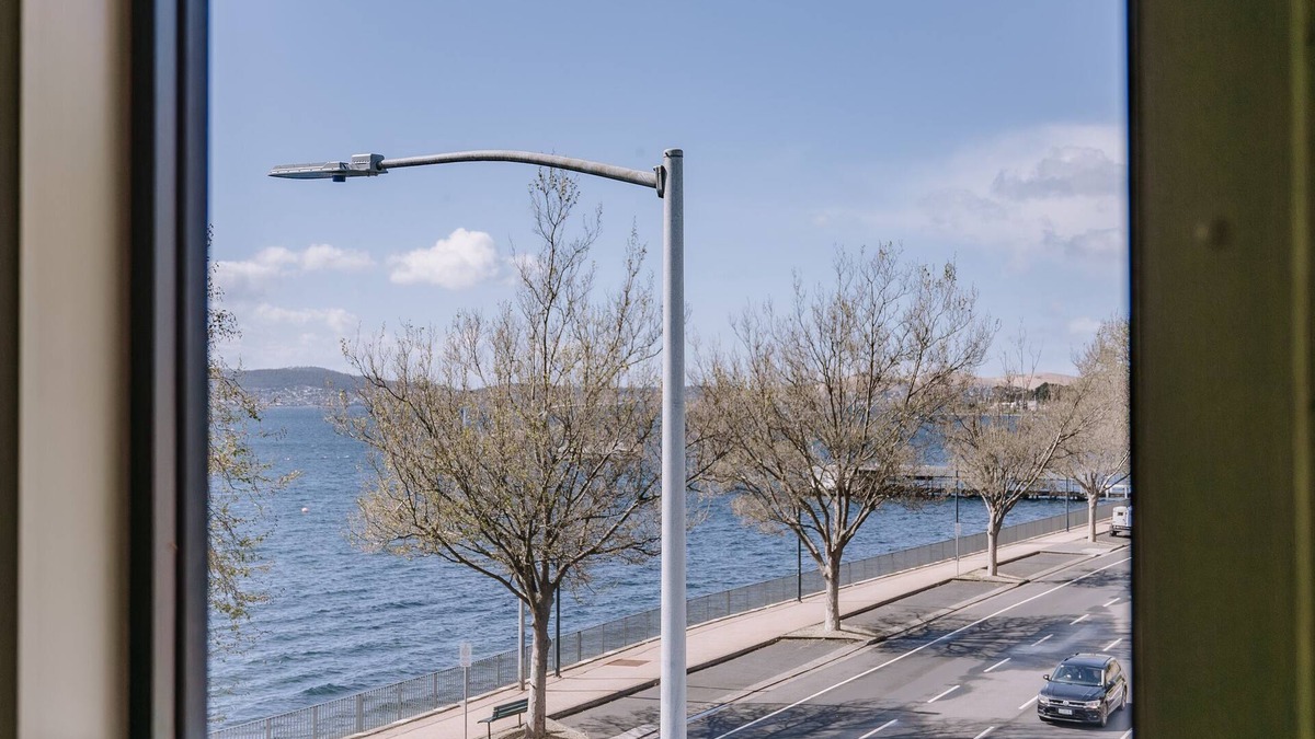 Sandy Bay Hotel | 429 Apartments and Suites
