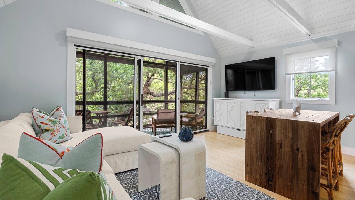 West Beach Condo | 4295 Mariners Watch: Newly Renovated, Beach Gear Credit, 2 Minutes to the Beach