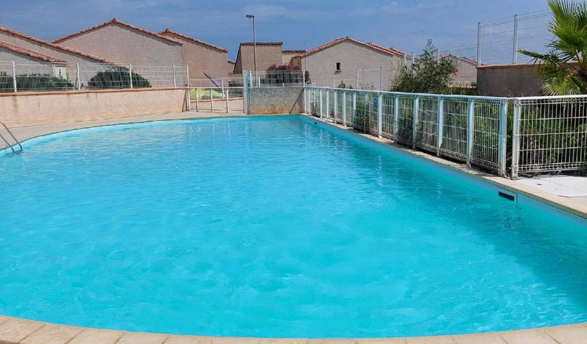 Saint-Pierre-la-Mer House | 43 m² House ∙ 2 bedrooms ∙ 5 guests