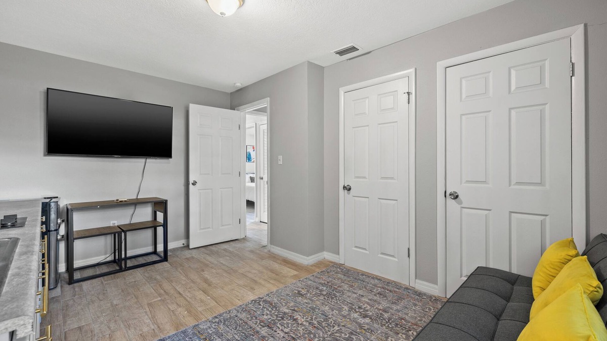 Tampa Bed & Breakfast | 4306 C - Enchanting Home in Tampa