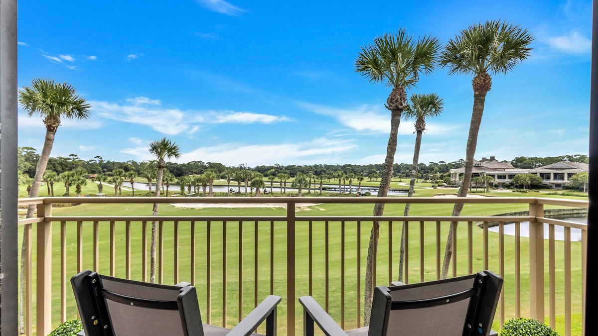Sea Pines Villa | 439 Plantation Club Villas | Fairway Views & 5 Min Walk to Beach