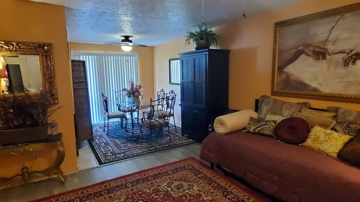 Parker House | 4492 Extended Stay & Vacation Rental near Tyndall AFB