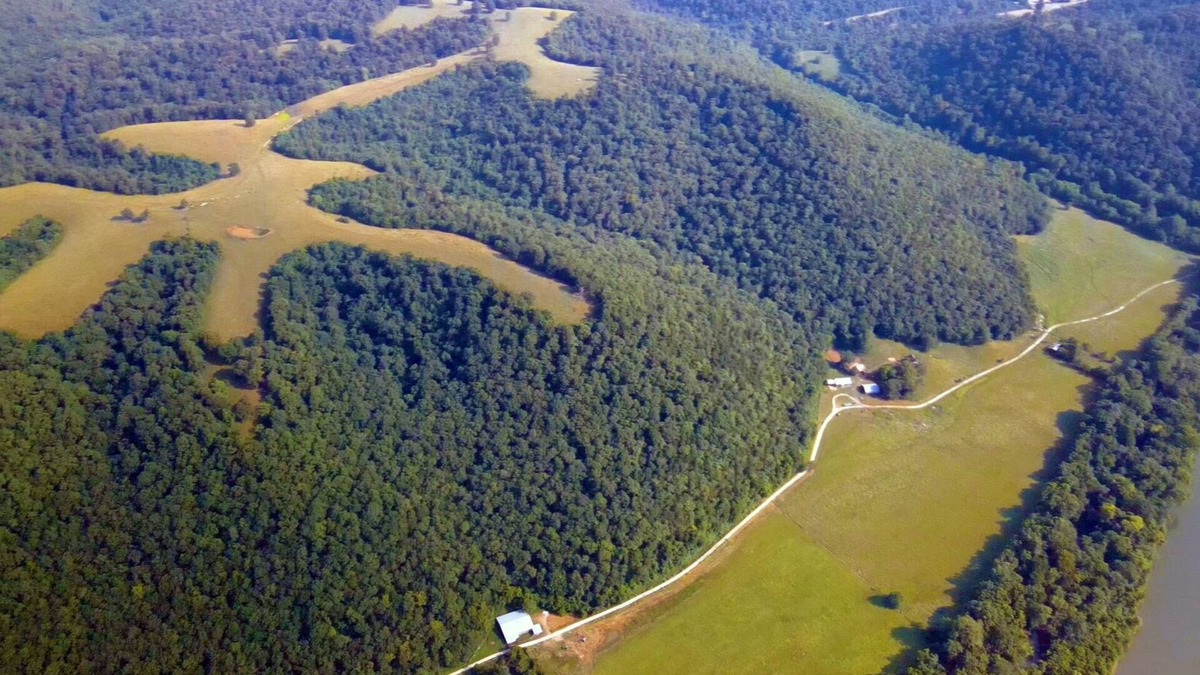 Mountain View Cottage | 470 Acre Adventure Lovers Get Away on Two Rivers