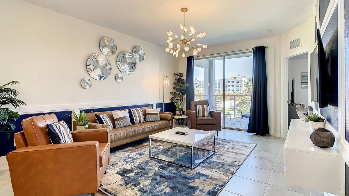 Kissimmee Condo | 4731 201 - 3 Bedroom Corner Unit in Storey Lake Resort Under 10 Min to Disney