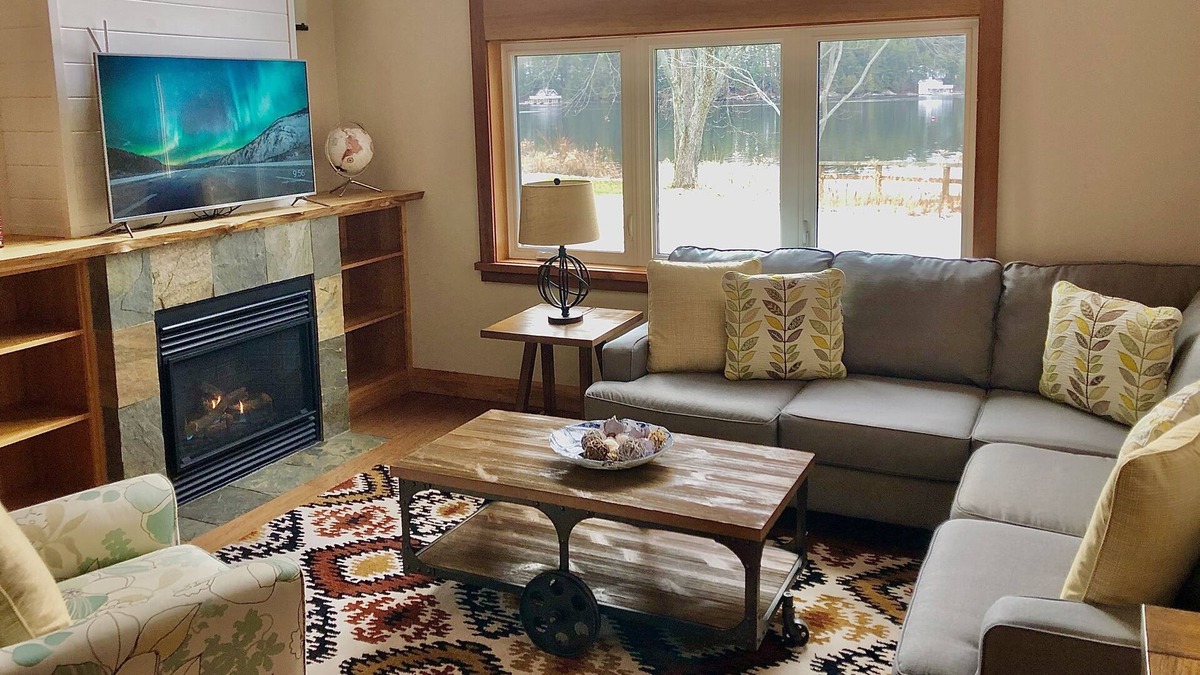 Muskoka Lakes House | 4A - 3 Bedroom in Duplex