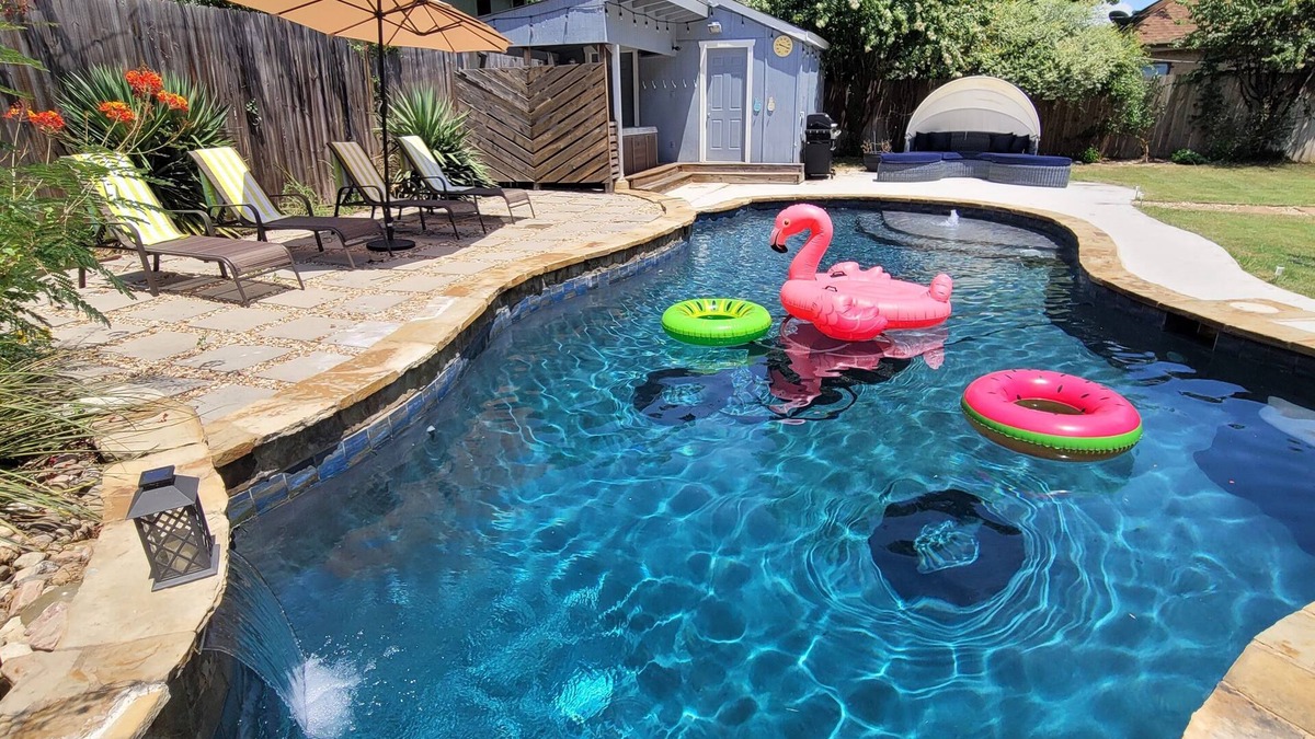 Saxony House | 4bd 3ba - Pool/HotTub/Arcade/Theater/PingPong/Foosball