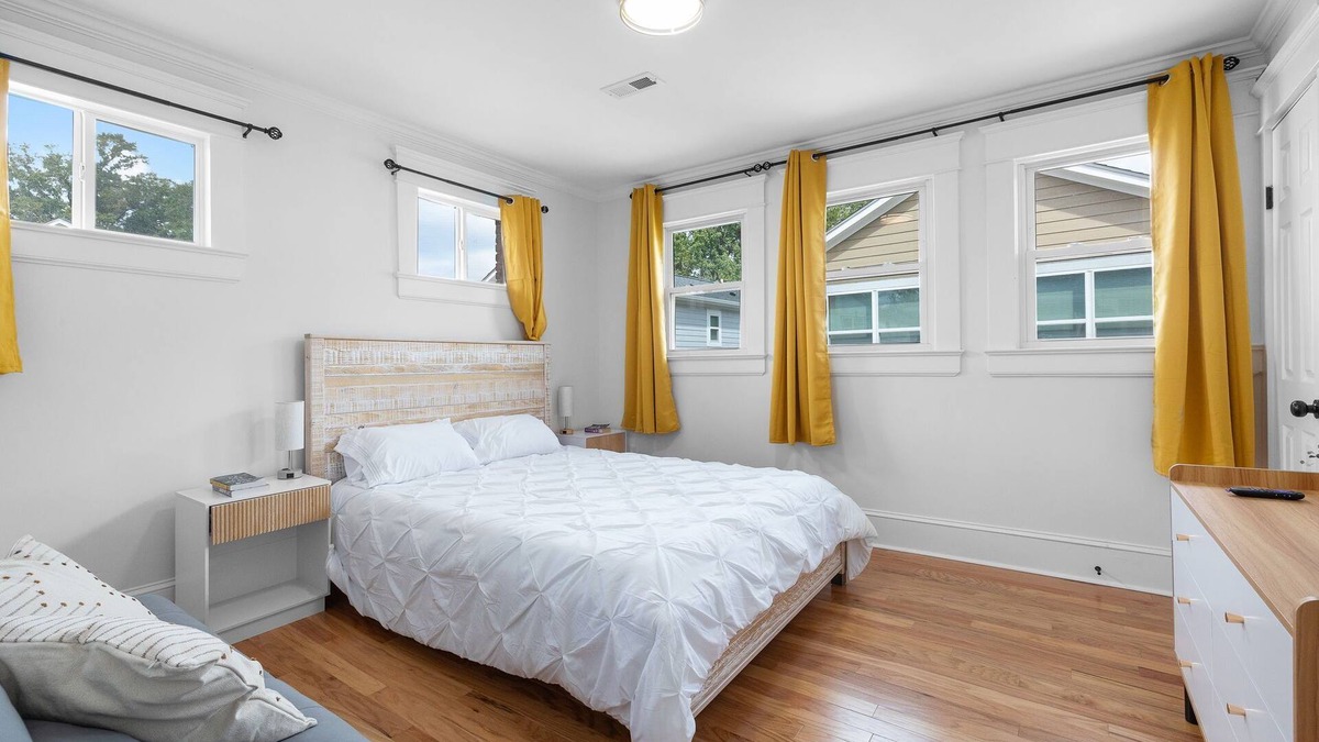 Durham House | 4BD/fenced backyard/Close to Duke