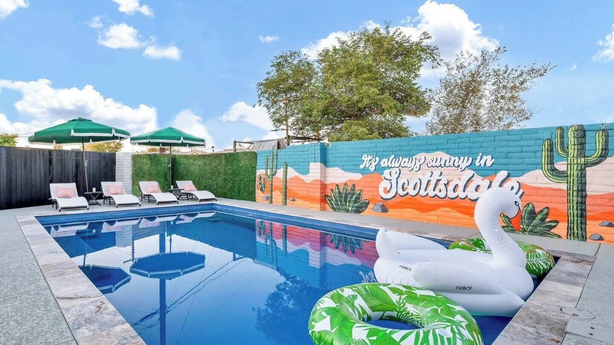 New Papago Parkway House | 4BD Heated Pool, Hot Tub, Putting Green