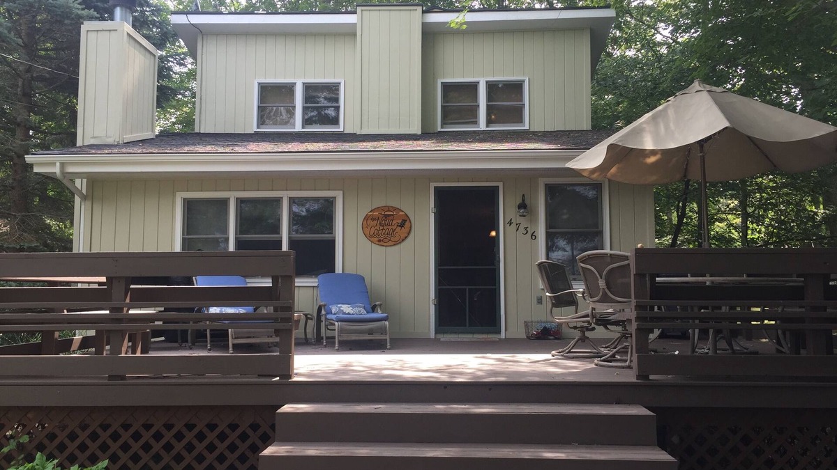 Mears House | 4bdrm Lake Michigan Home w/Beach Access