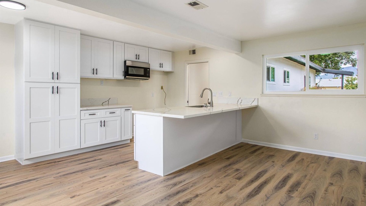 Redlands House | 4bdrm Pet-Friendly House Mins from Downtown Redlands