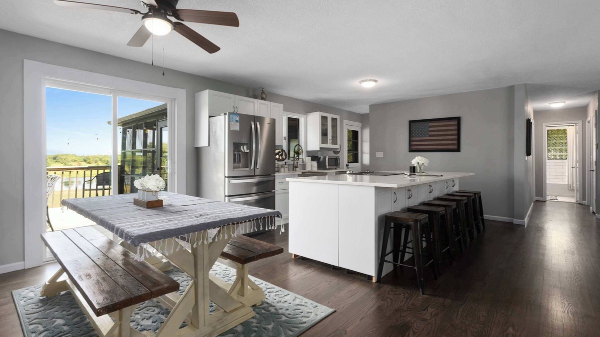 Cass County House | 4BR 20-Acre Country Retreat with Private FishPond